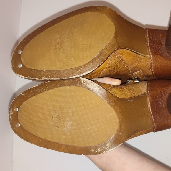 Ugg Camille Lace Up Heel Boot with Fur Detail - Picture 9 of 13